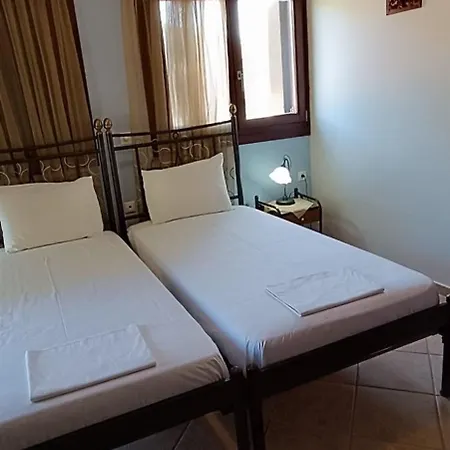 Evinos Village * Gefira Mpania