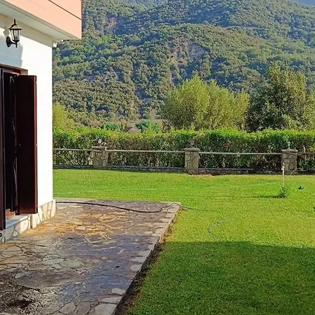 Evinos Village