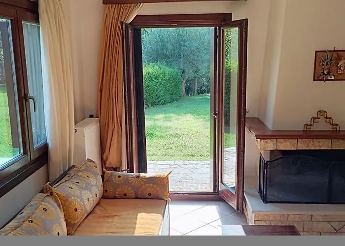 بيت للعطل Evinos Village *